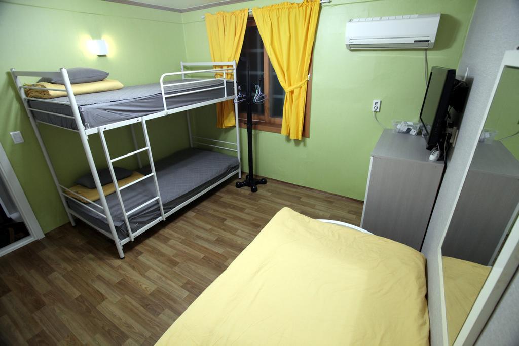 Yeosu Inn Hostel Ngoại thất bức ảnh